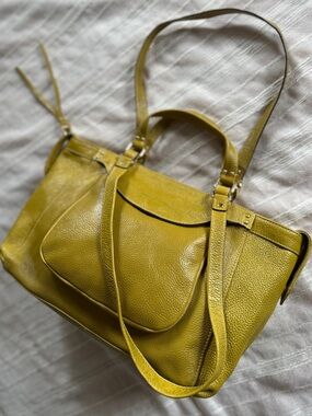 Aimee Kestenberg Bleeker Leather Tote Bag | Chartreuse/Retro Olive Yellow